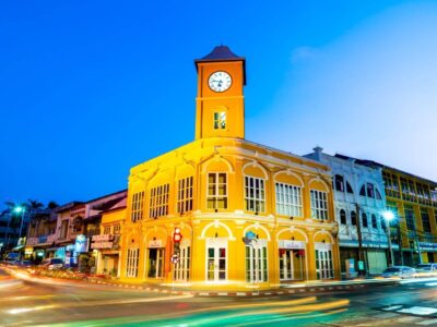 phuket-old-town-with-old-buildings-sino-portuguese-style