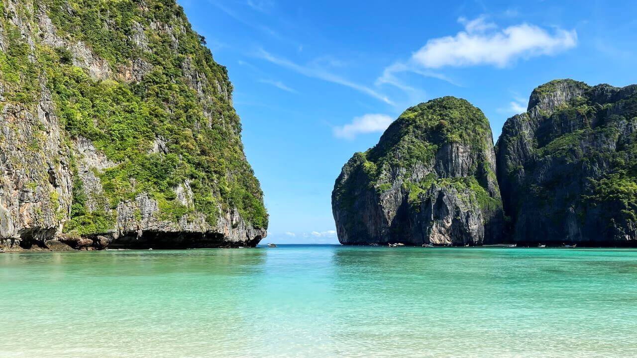 summer-beach-phi-phi-island-krabi-thailand