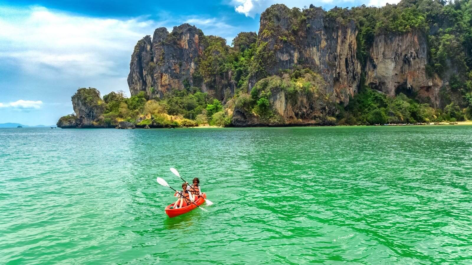 Go island hopping and sea canoeing in Phang Nga Bay on this adventurous tour from Phuket.