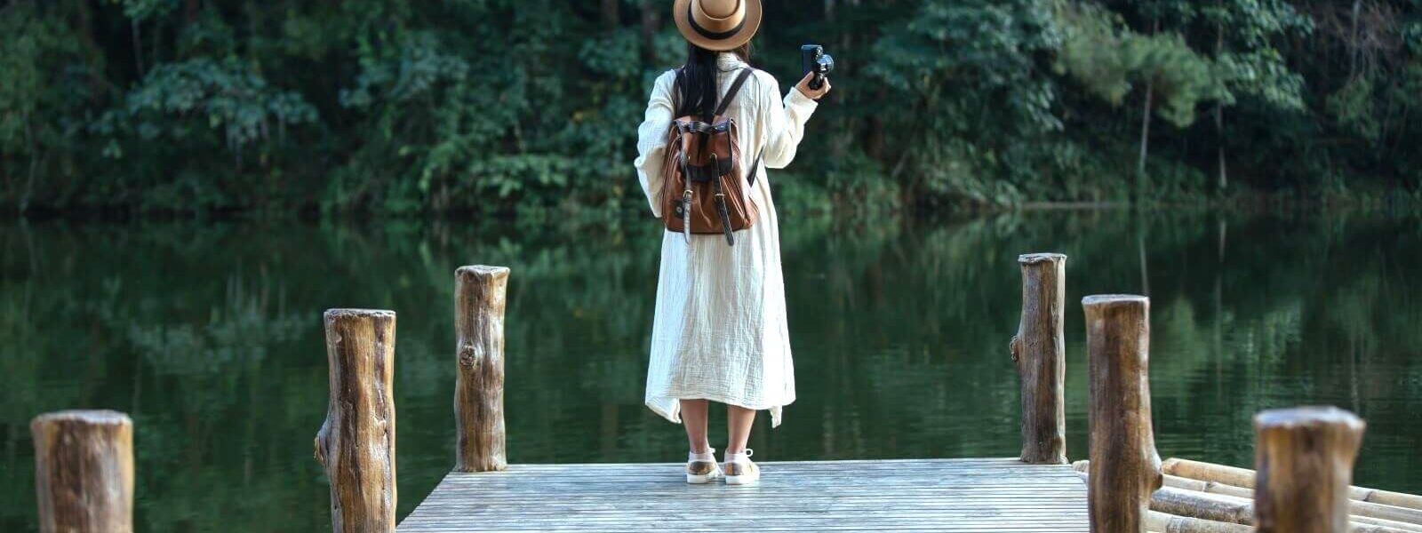 female-tourists-who-are-taking-photos-forest-atmosphere