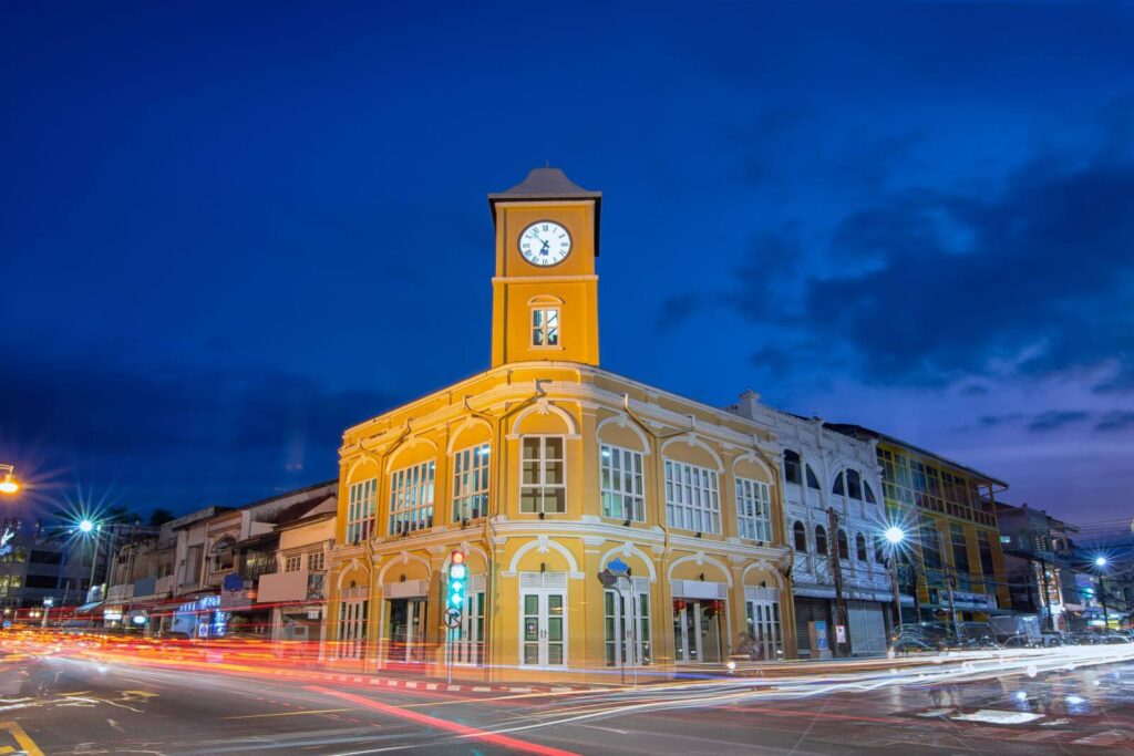 old-building-phuket-town-andaman-phuket-krabi-phang-nga-bay-tours-trips-thailand