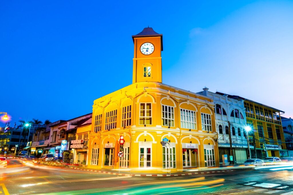 phuket-old-town-with-old-buildings-sino-portuguese-style