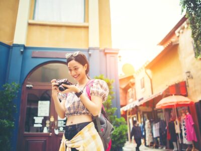 young-hipster-woman-enjoy-taking-photo-phuket-urban-while-traveling