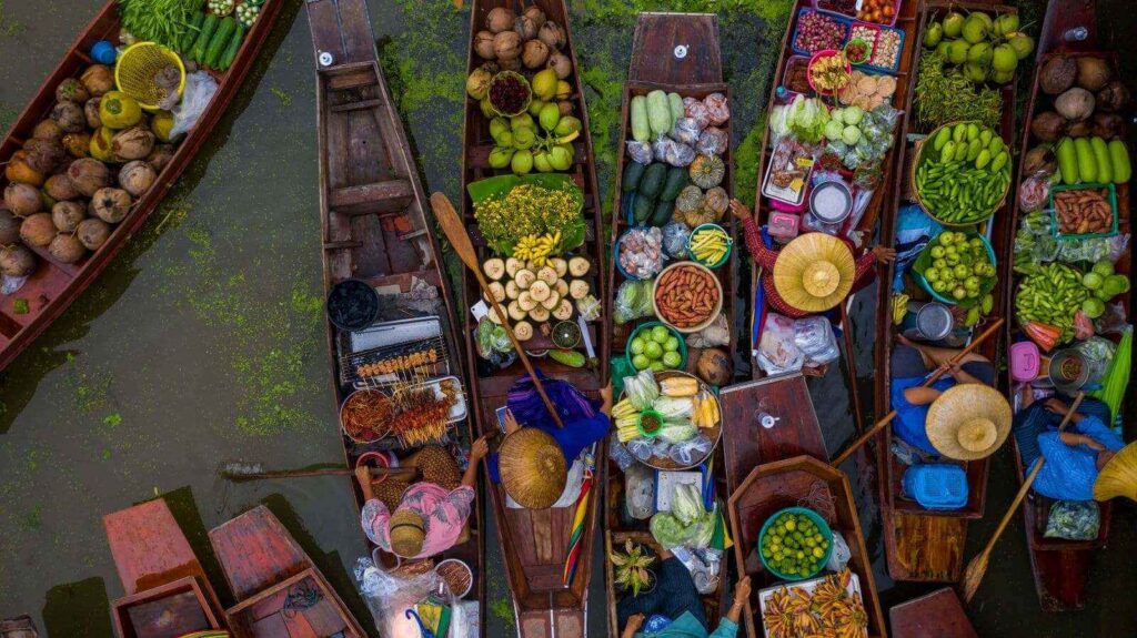 tha-kha-floating-market-samut-songkhram-thailand-next-famust-from-damnoen-saduak-floating-market-ratchaburi