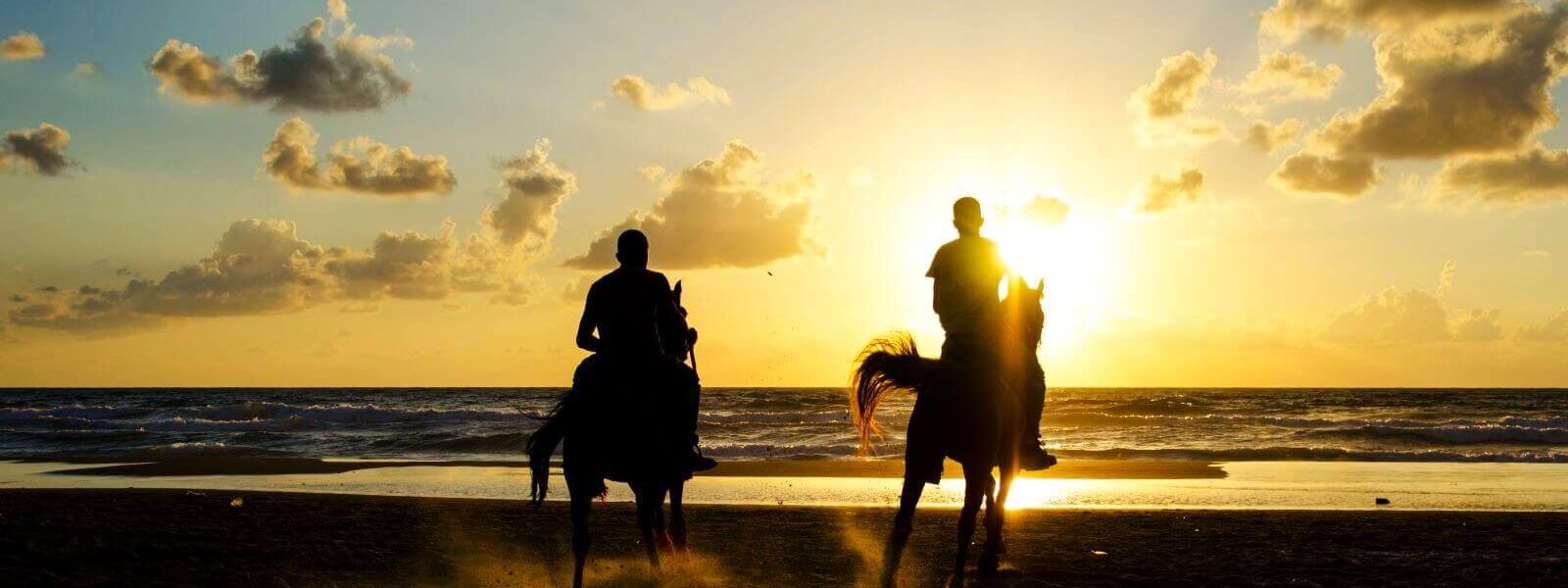 Explore-Sunset-Kamala-Beach-Horse-Riding-in-Phuket-Thailand