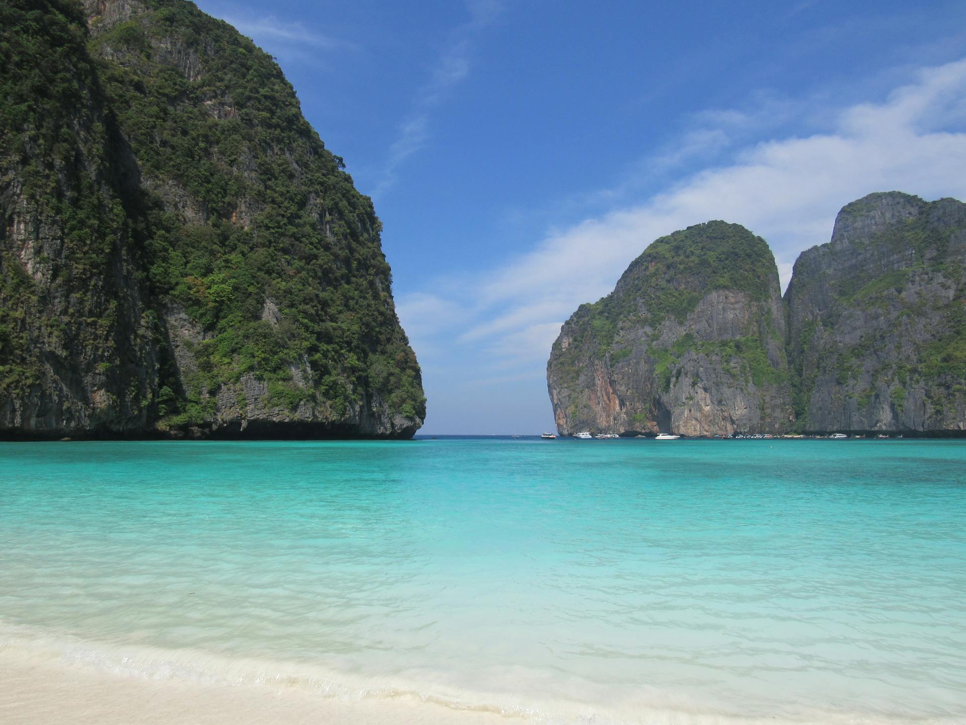 Phi-Phi-Islands-Snorkeling-Top-Rated-Tour-with-Buffet