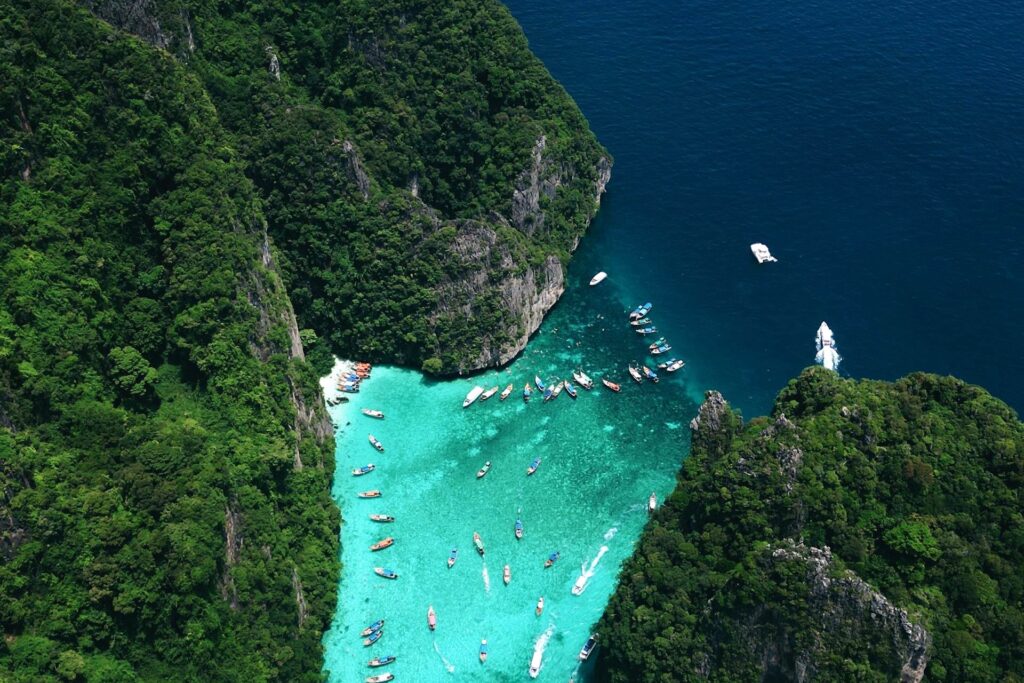 Phi-Phi-Islands-Snorkeling-Adventure-Buffet-Feast-Day-Trips