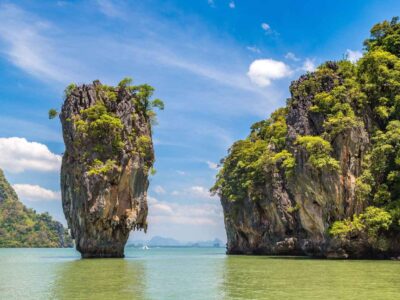 kayaking-paddling-sea-canoe-tour-vacation-thailand-phang-nga-bay