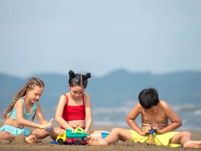 family-tours-phuket-kids-playing-beach